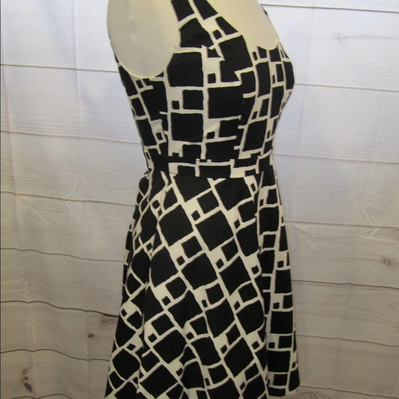 Shoshanna Fit and Flare Black and White Dress Sz 4 - Picture 4 of 8